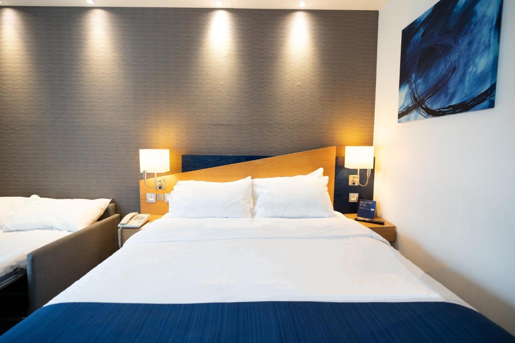 Holiday Inn Express Hasselt By Ihg Εξωτερικό φωτογραφία