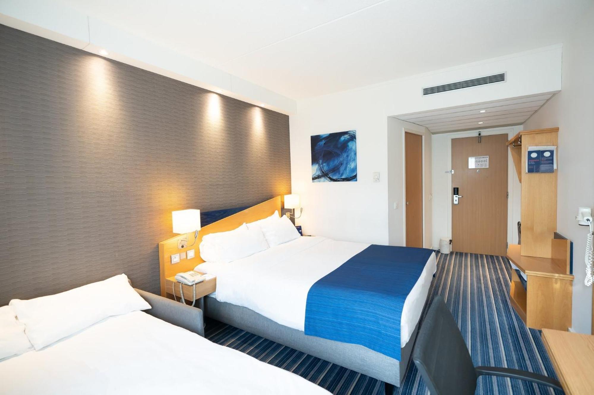 Holiday Inn Express Hasselt, An Ihg Hotel Εξωτερικό φωτογραφία