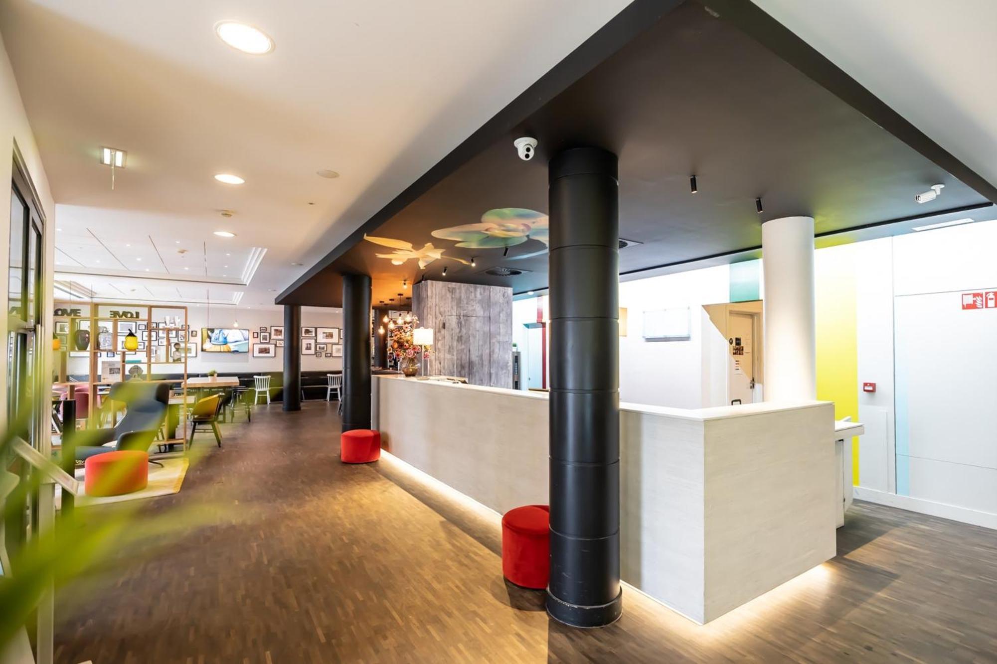 Holiday Inn Express Hasselt By Ihg Εξωτερικό φωτογραφία