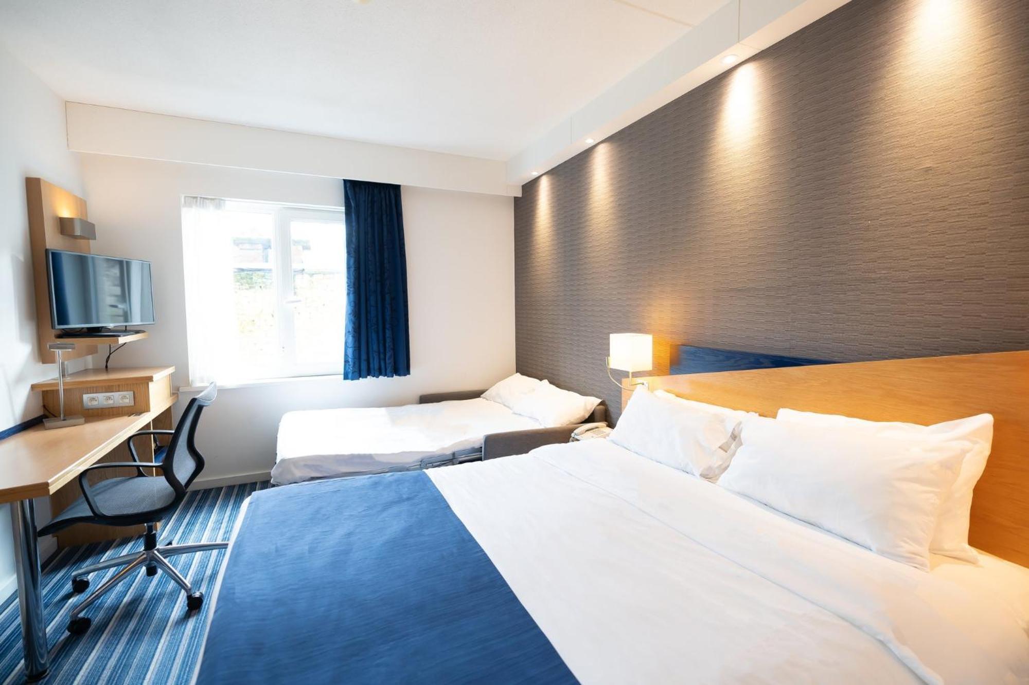 Holiday Inn Express Hasselt By Ihg Εξωτερικό φωτογραφία