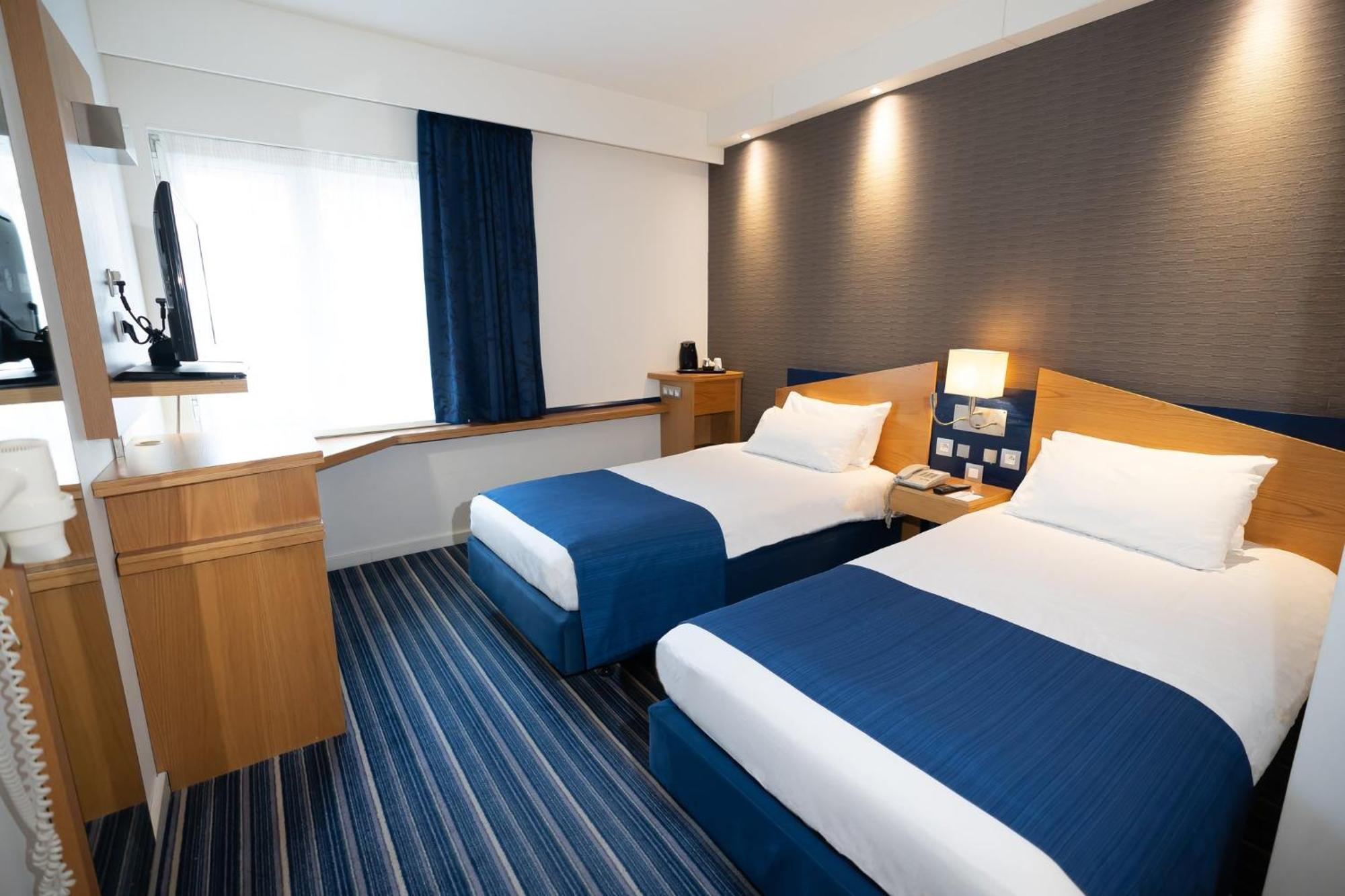 Holiday Inn Express Hasselt By Ihg Εξωτερικό φωτογραφία