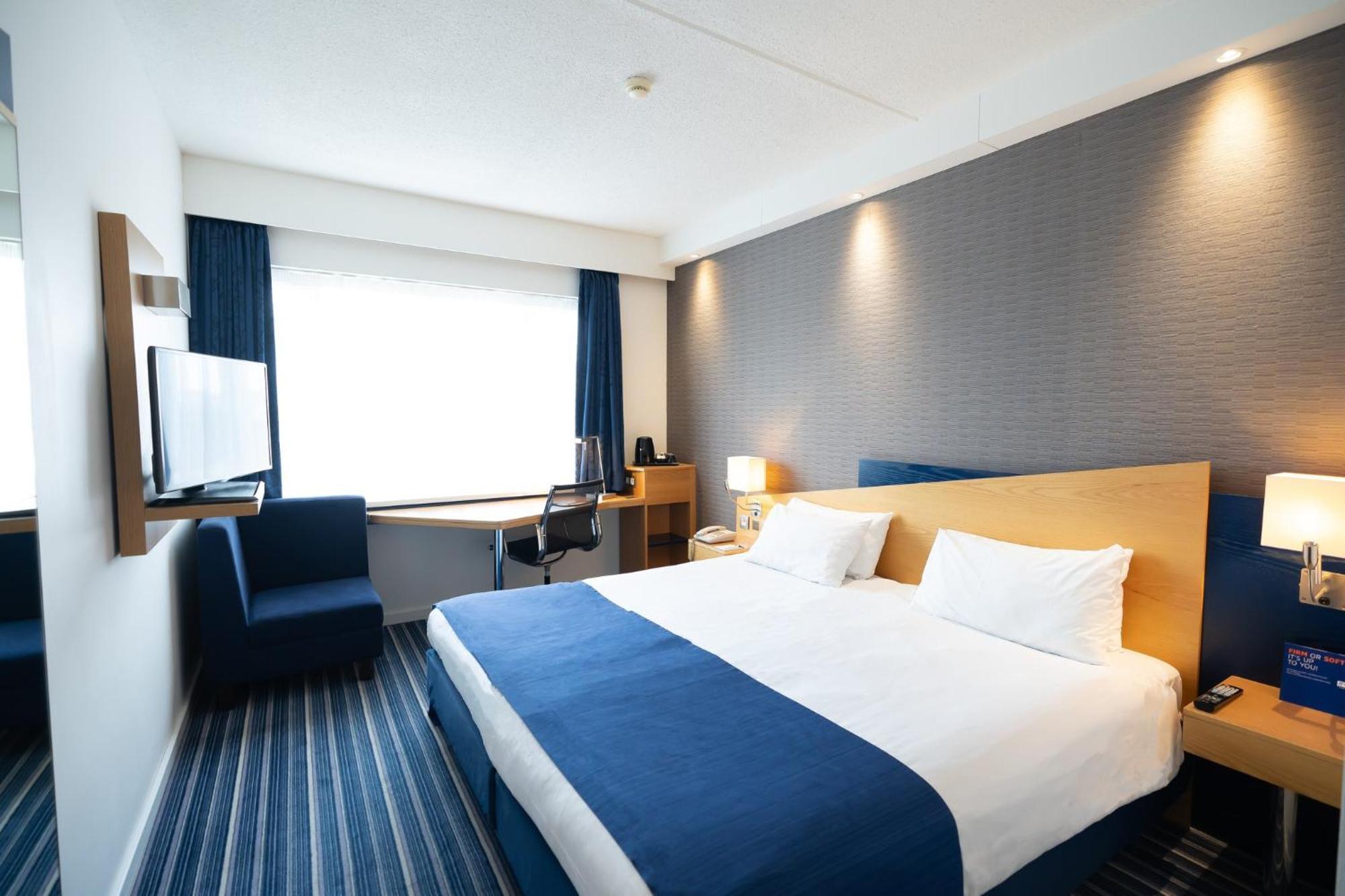 Holiday Inn Express Hasselt By Ihg Εξωτερικό φωτογραφία